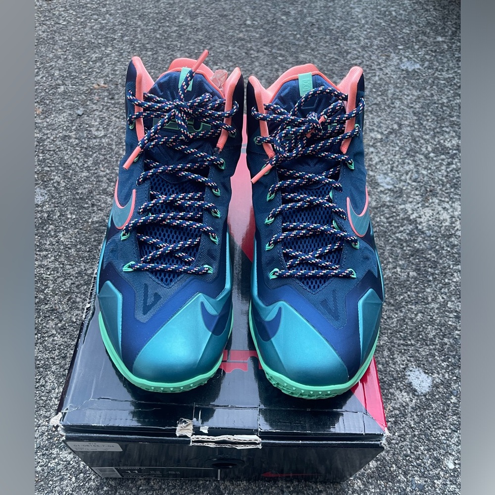 Nike LeBron 11 - Akron vs. Miami